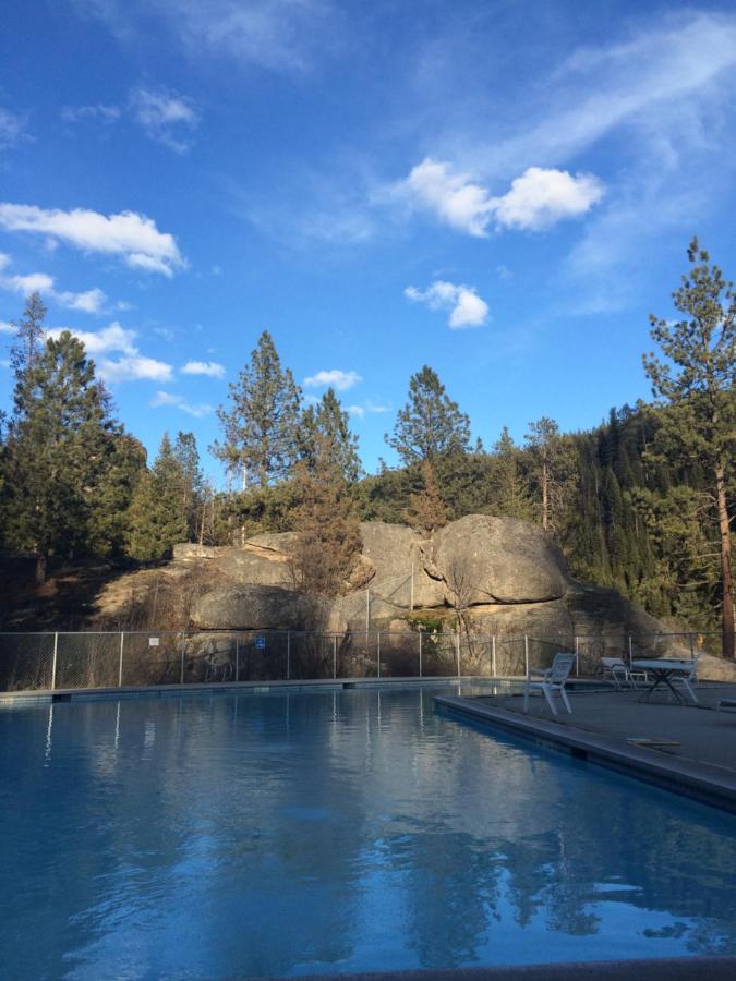 | Lolo Hot Springs