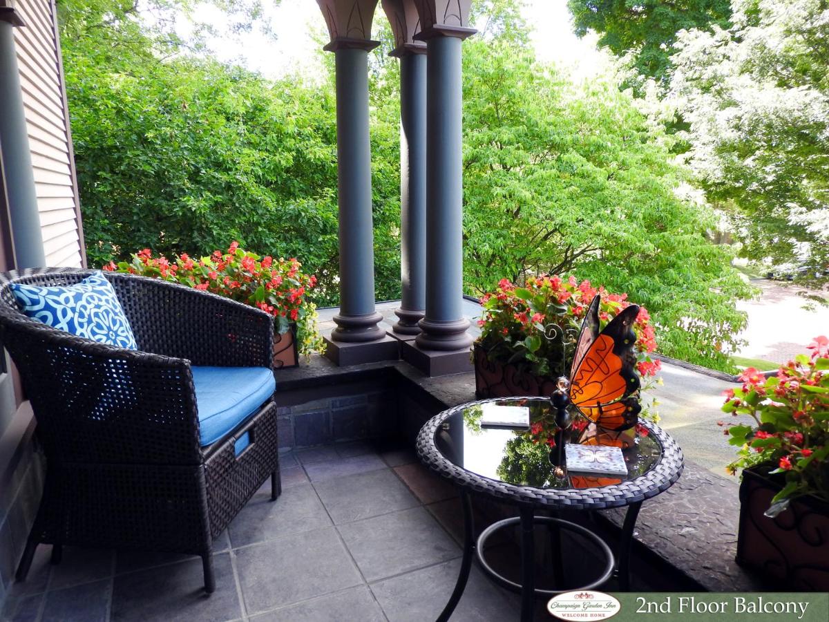 | Champaign Garden Inn