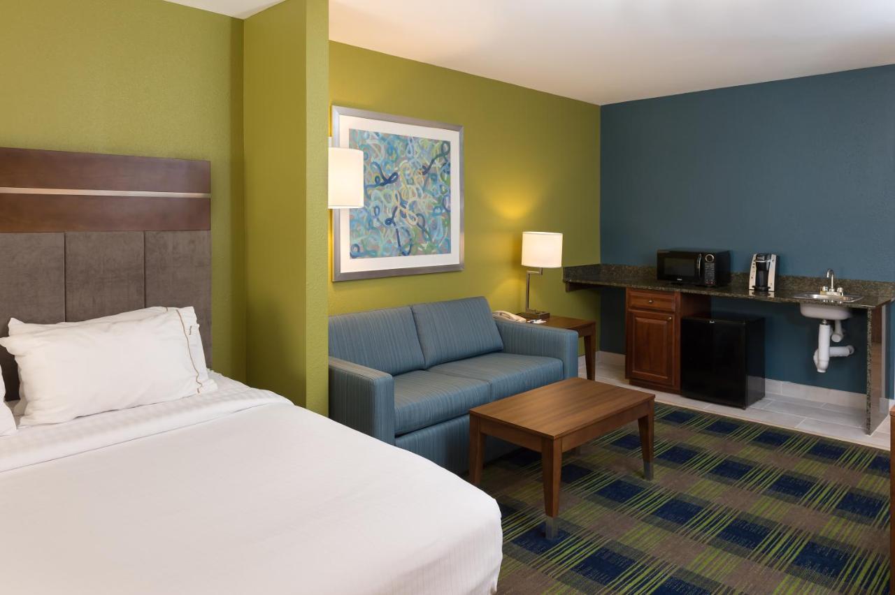  | Holiday Inn Express Hotel & Suites Clifton Park, an IHG Hotel
