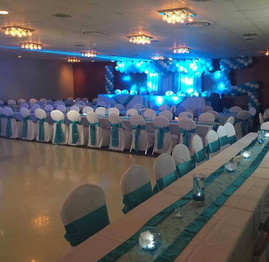 | Ramada by Wyndham Albert Lea