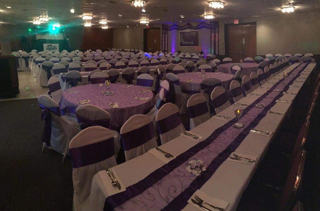 | Ramada by Wyndham Albert Lea