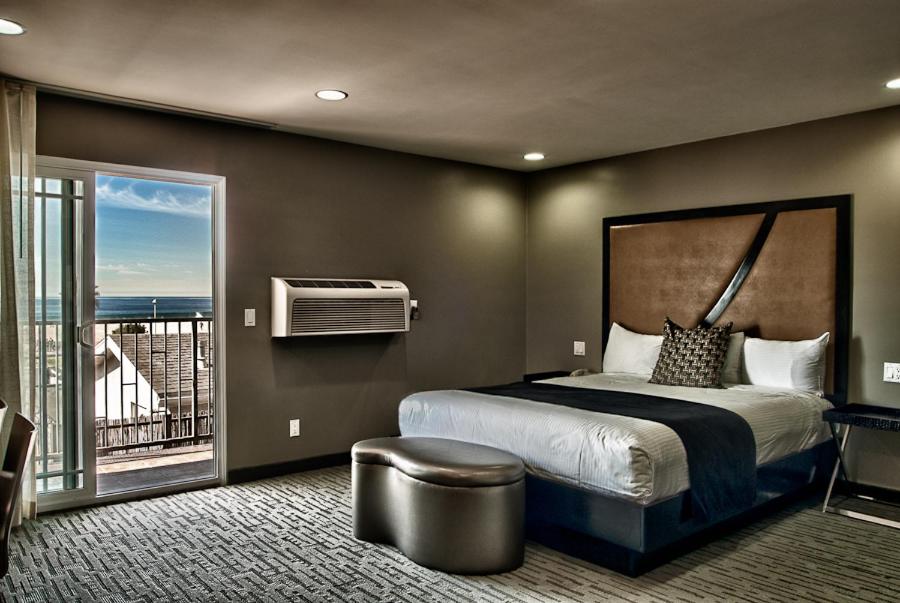 | Grandview Inn
