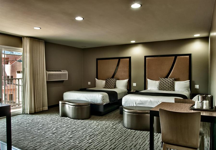 | Grandview Inn