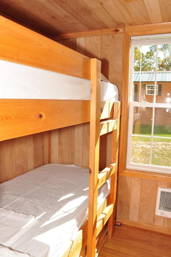 | Plymouth Rock Camping Resort Deluxe Cabin 16