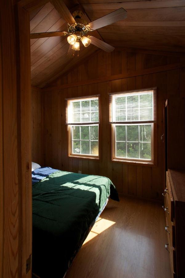 | Plymouth Rock Camping Resort Deluxe Cabin 15
