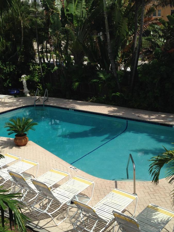 | Cheston House - Clothing Optional All Male Guesthouse