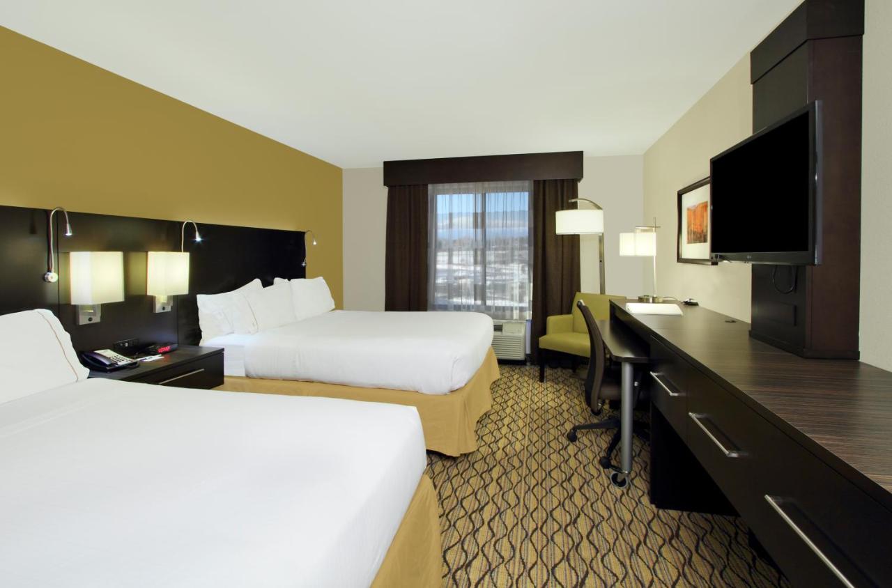 | Holiday Inn Express & Suites Colorado Springs First & Main, an IHG Hotel