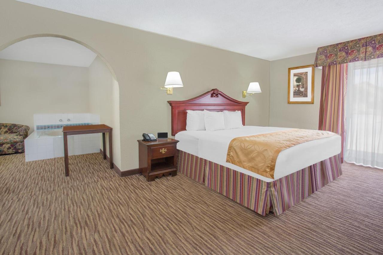 Deluxe King Studio Suite - Non-Smoking at Days Inn & Suites by Wyndham Red Rock-Gallup