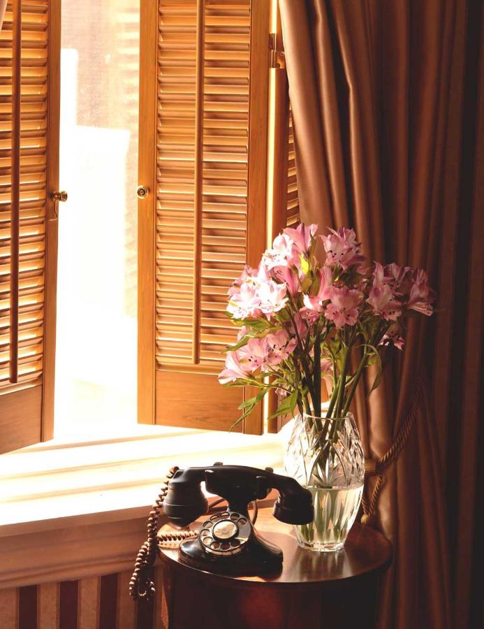 | Manayunk Chambers Guest House