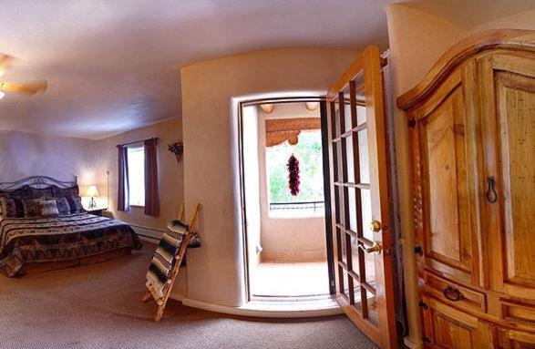 | Hotel La Fonda de Taos