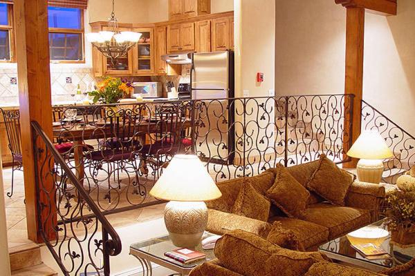 | Hotel La Fonda de Taos