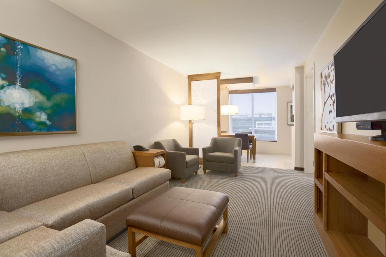 Premium One-Bedroom King Suite with Sofa Bed at Hyatt Place Salt Lake City/Cottonwood