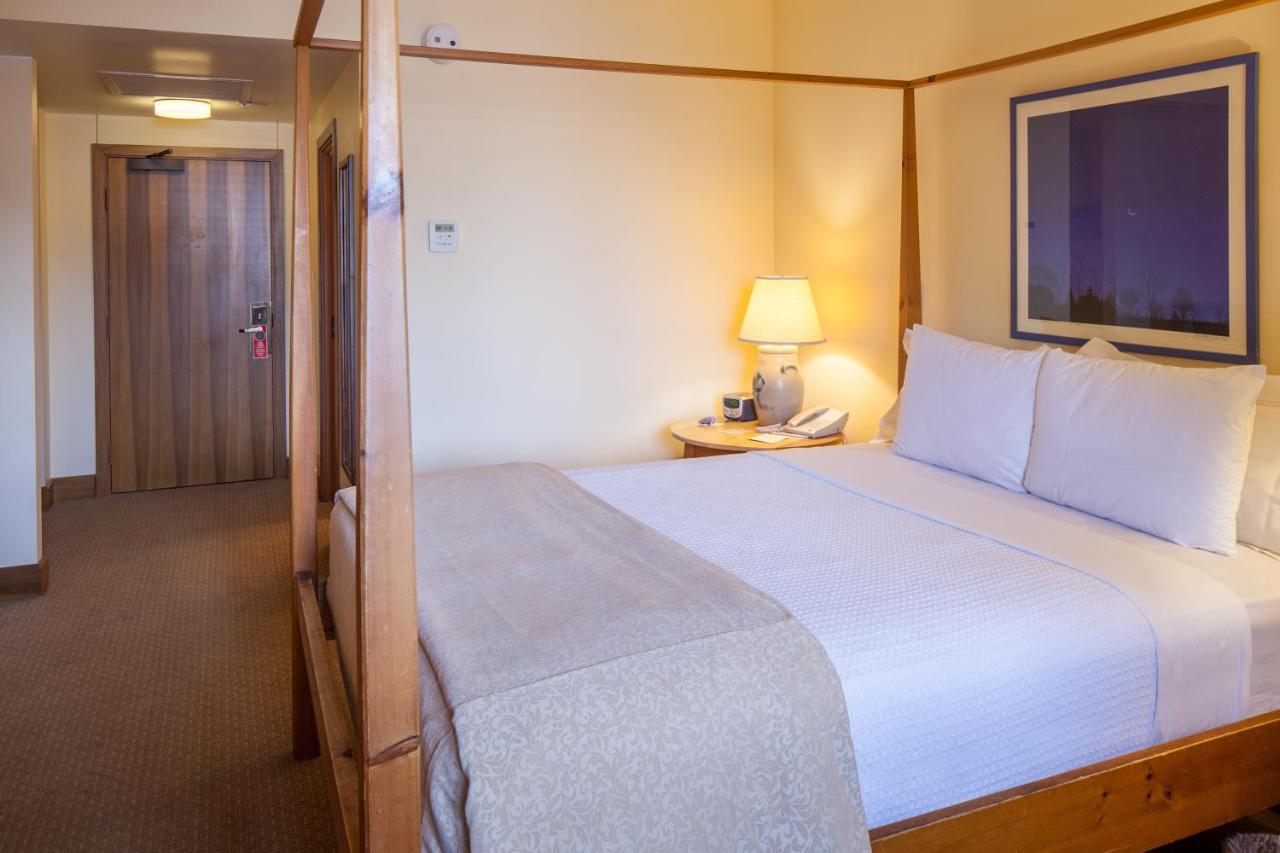 | New Harmony Inn Resort and Conference Center