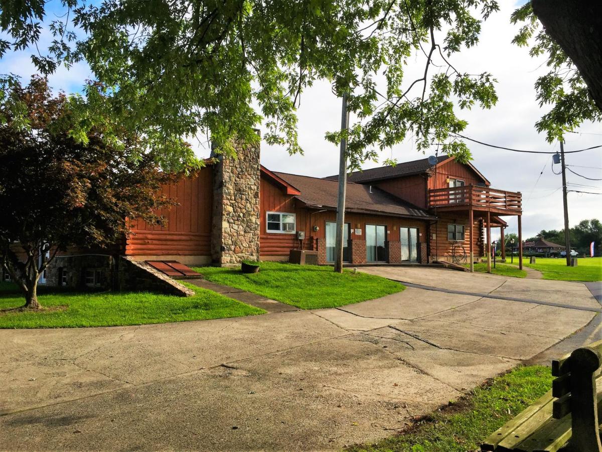 | Motel 6-Shartlesville, PA