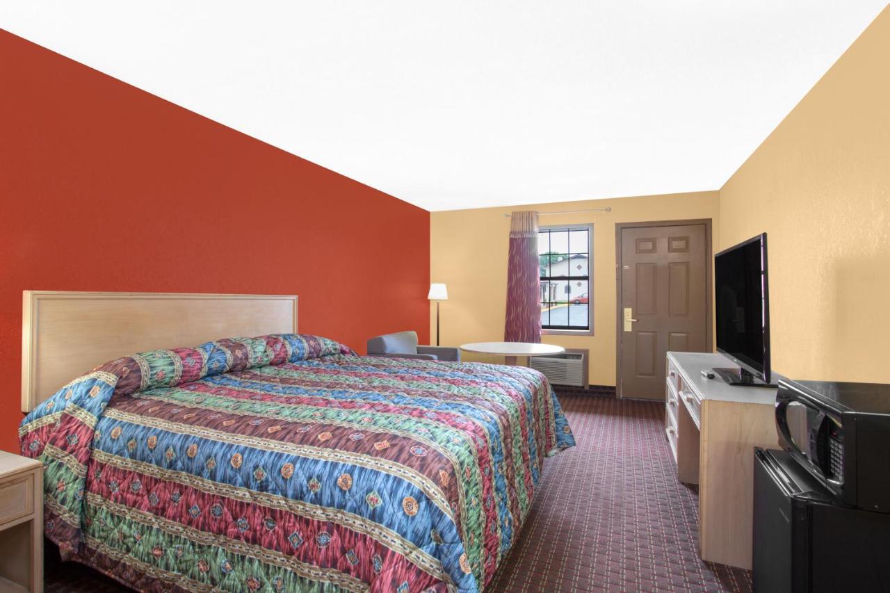| Knights Inn Wildersville