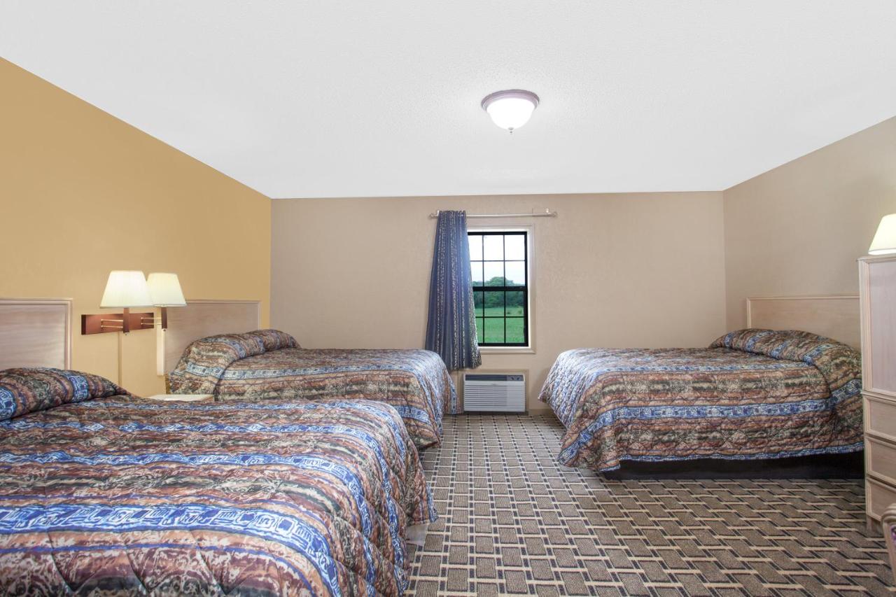 | Knights Inn Wildersville