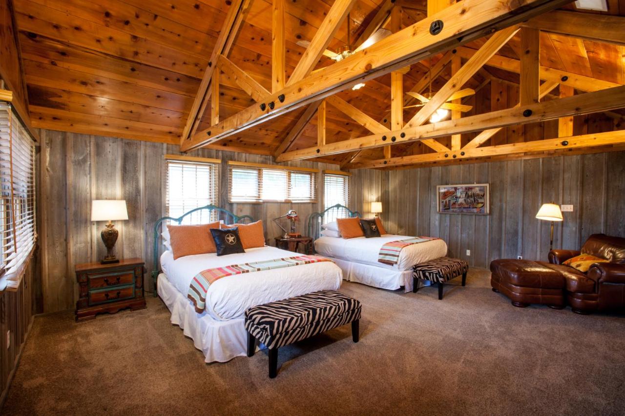 | Gruene Cottages