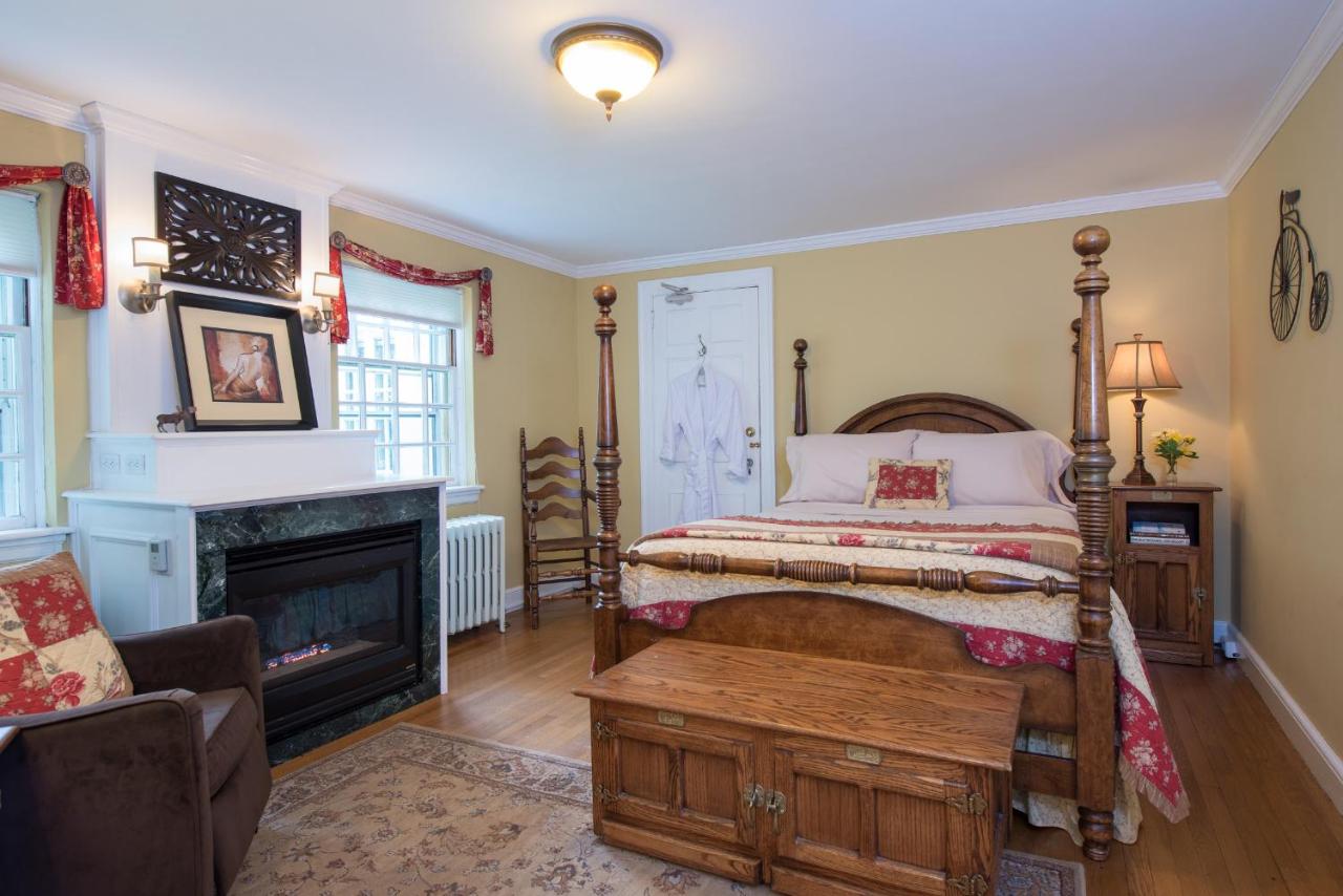  | Inn on Putney Road