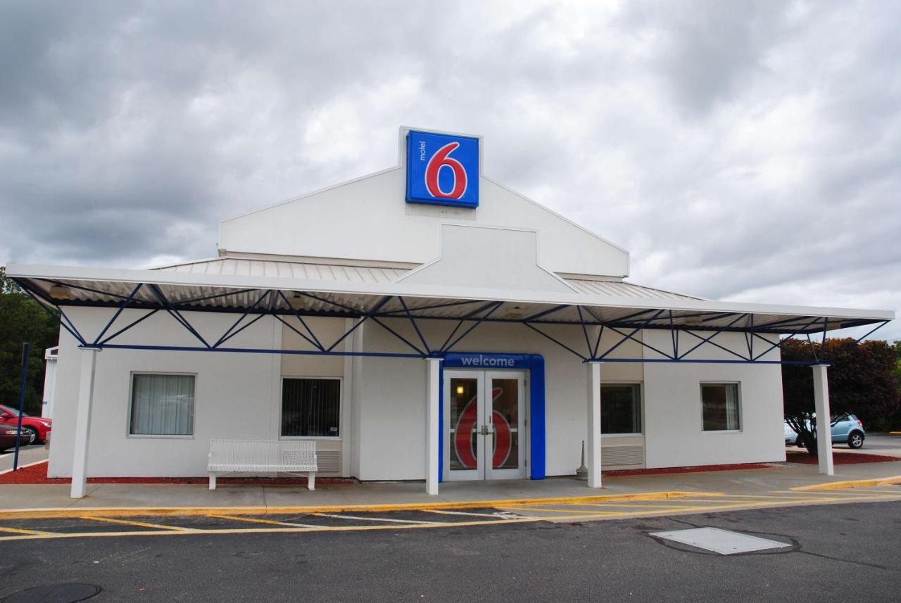 | Motel 6-Seekonk, MA - Providence East