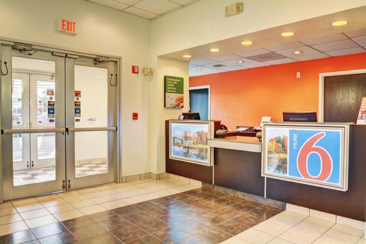 | Motel 6-Seekonk, MA - Providence East