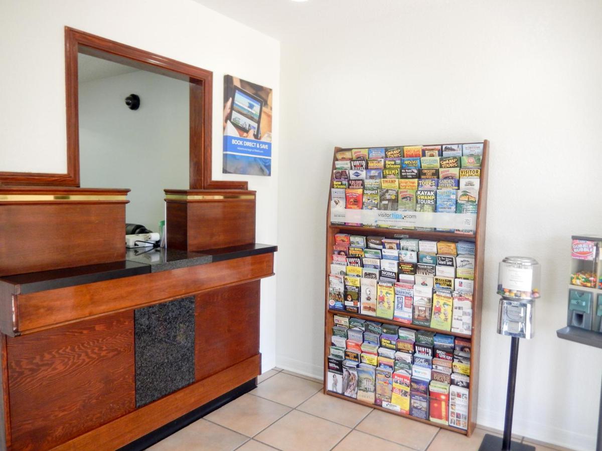 | Motel 6-Luling, LA