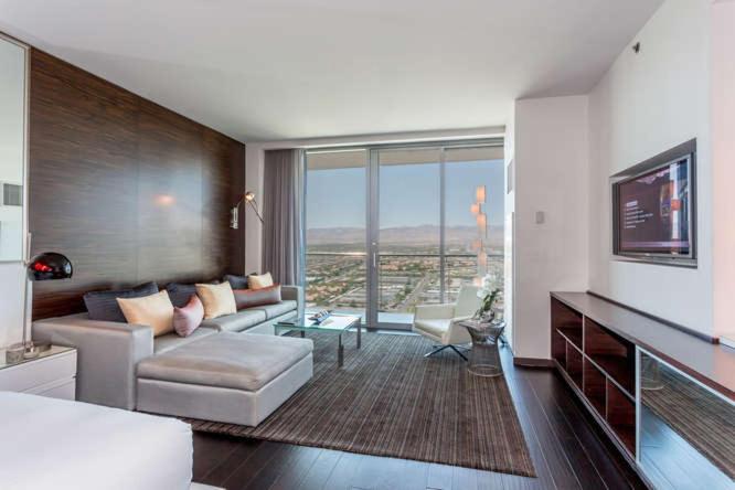  | Palms place 51st floor & strip view