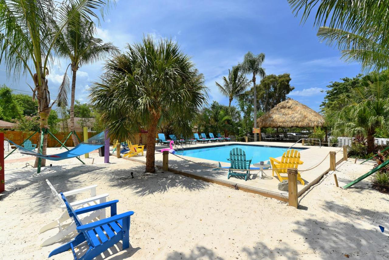  | Siesta Key Palms Resort