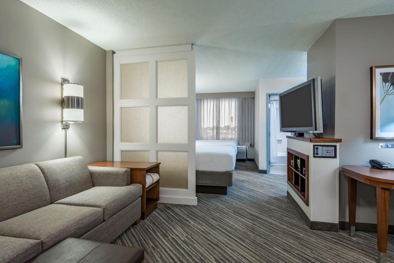 High Floor Doubles, Sofabed at Hyatt Place Bentonville/Rogers