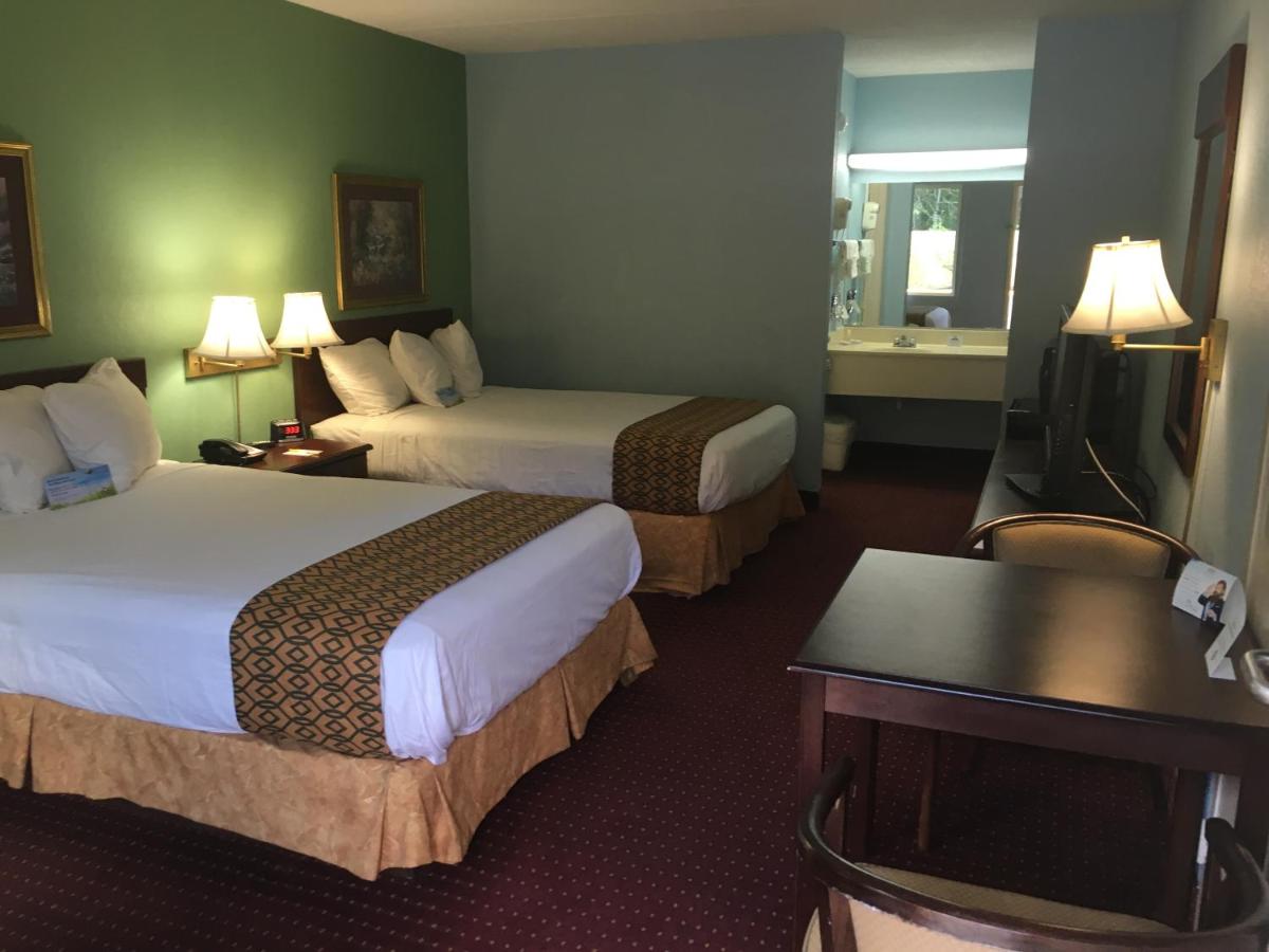 Double Room with Two Double Beds - Non-Smoking at Days Inn by Wyndham Lavonia