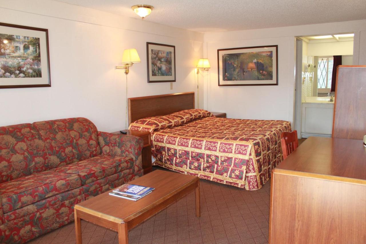 Single Room at Exceed Inn