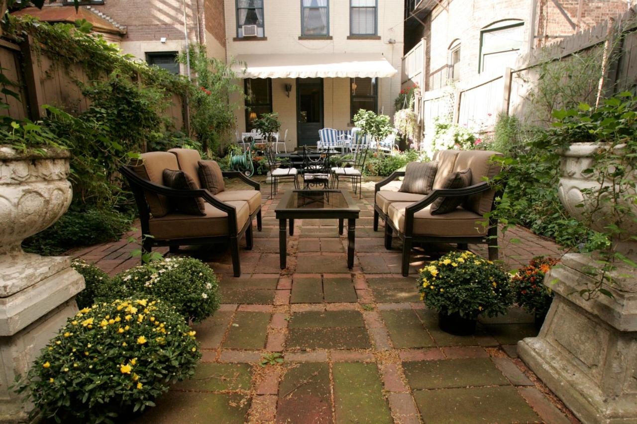 | Morgan State House Inn