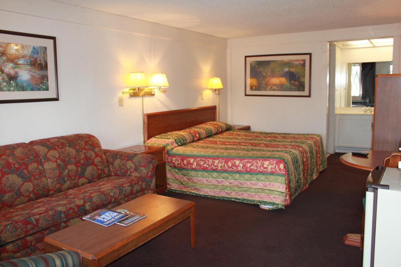 Single Room at Exceed Inn