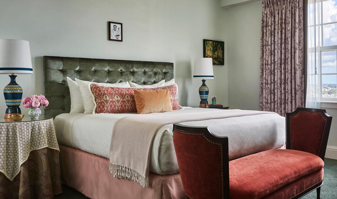 Superior King Room at The Pontchartrain Hotel