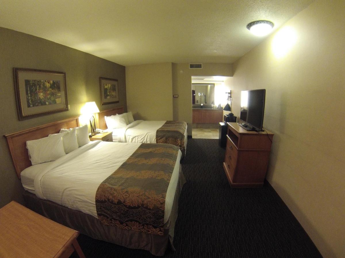 | The Biltmore Hotel & Suites Main Avenue