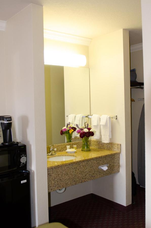  | Inn at Moses Lake