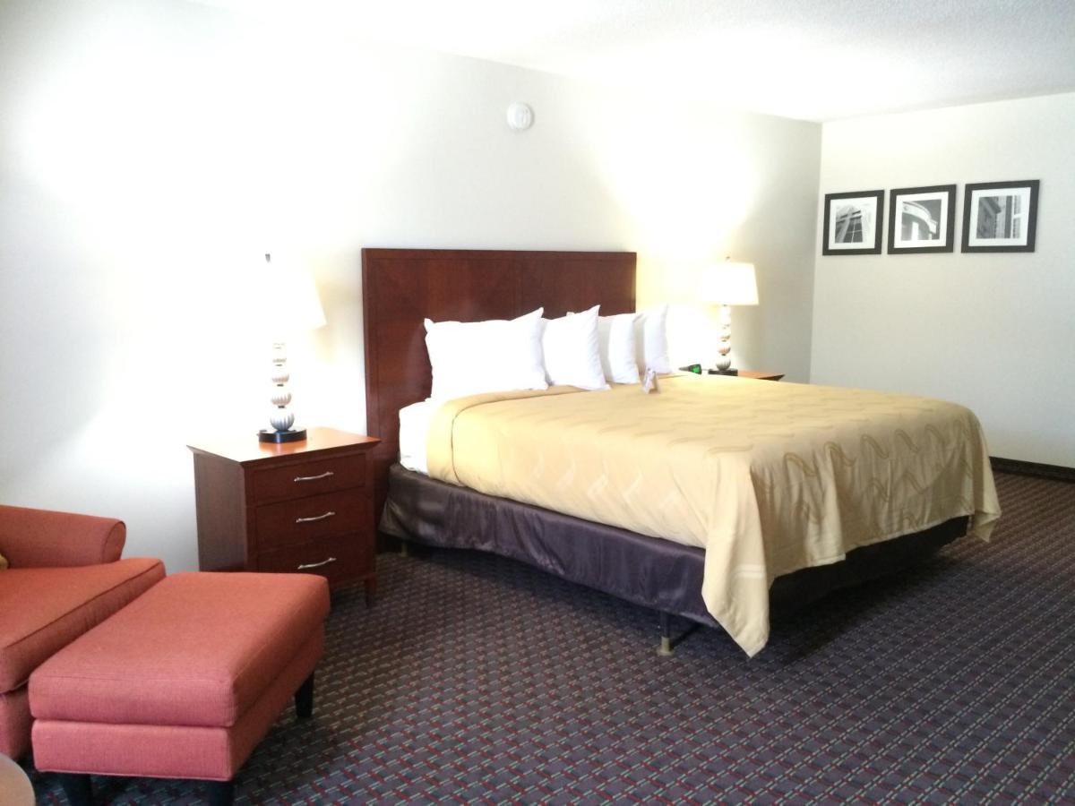 King Studio Suite - Non-Smoking at Days Inn by Wyndham Hartsfield Jackson Atlanta Airport West
