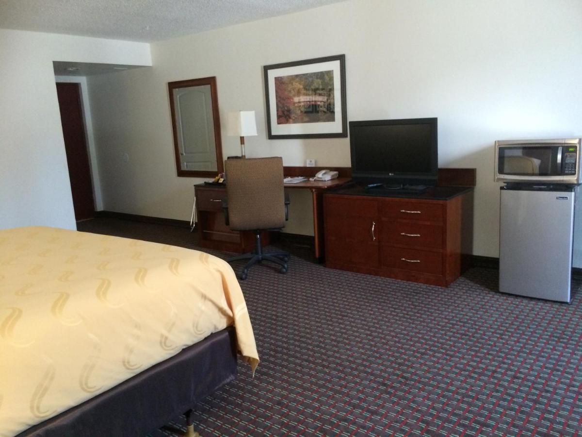 King Studio Suite - Non-Smoking at Days Inn by Wyndham Hartsfield Jackson Atlanta Airport West