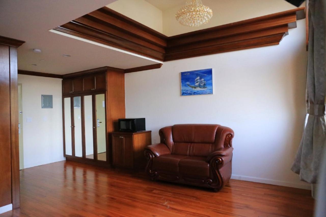 | Phoenix Hotel Brooklyn Sunset Park