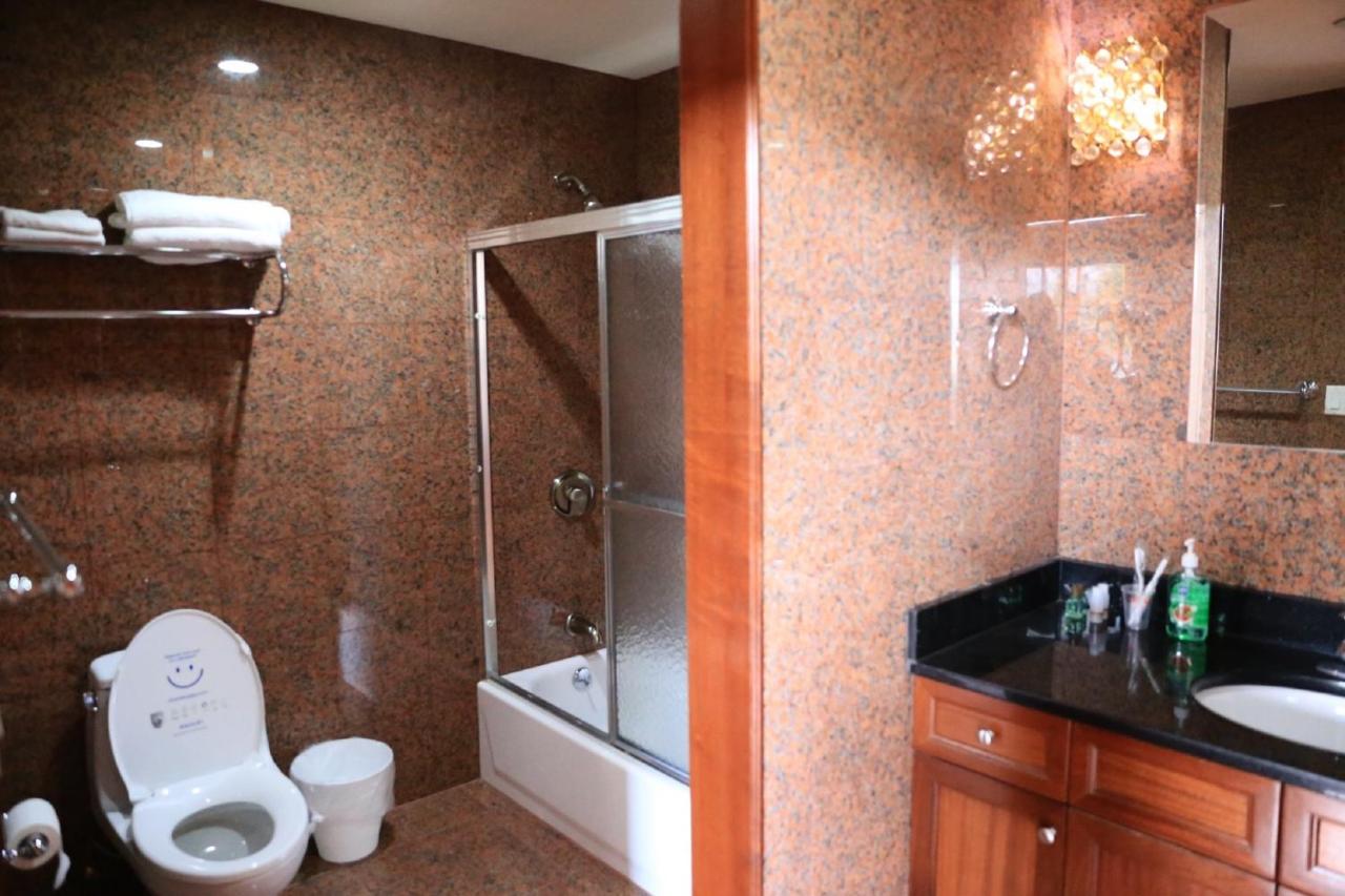| Phoenix Hotel Brooklyn Sunset Park