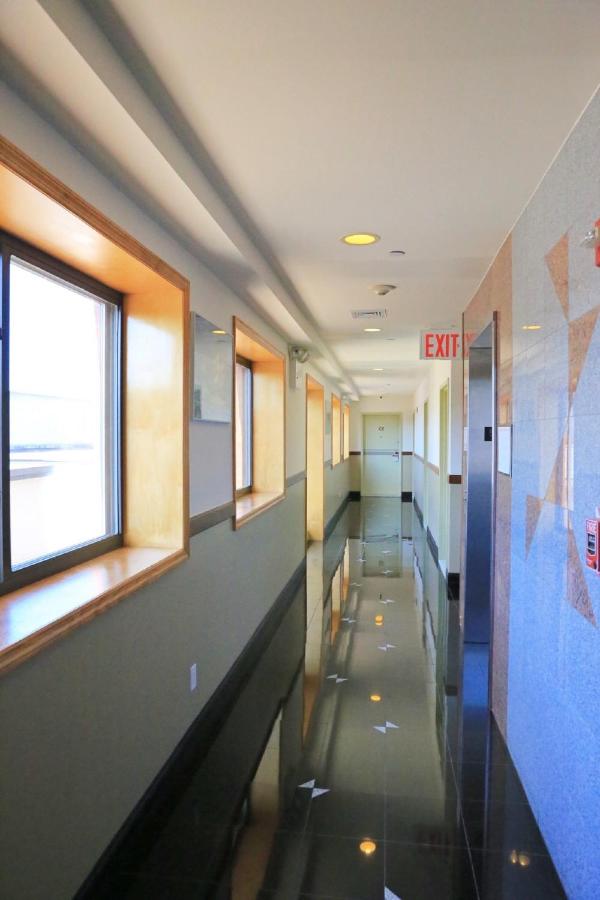 | Phoenix Hotel Brooklyn Sunset Park