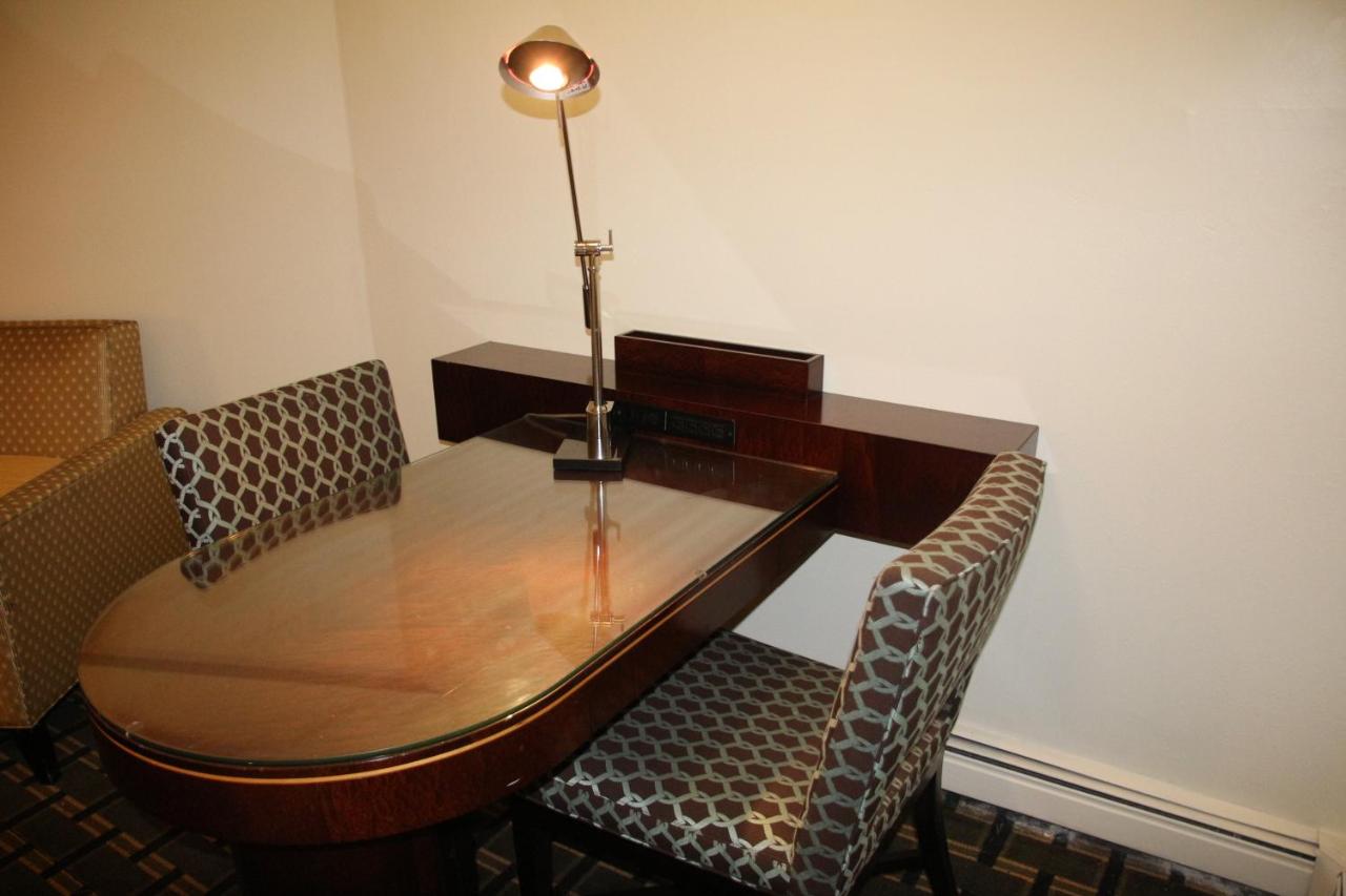 | Bedford Plaza Hotel - The Oasis of Boston!