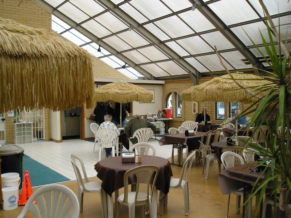 | Seaside Camping Resort Deluxe Studio Cabin 1