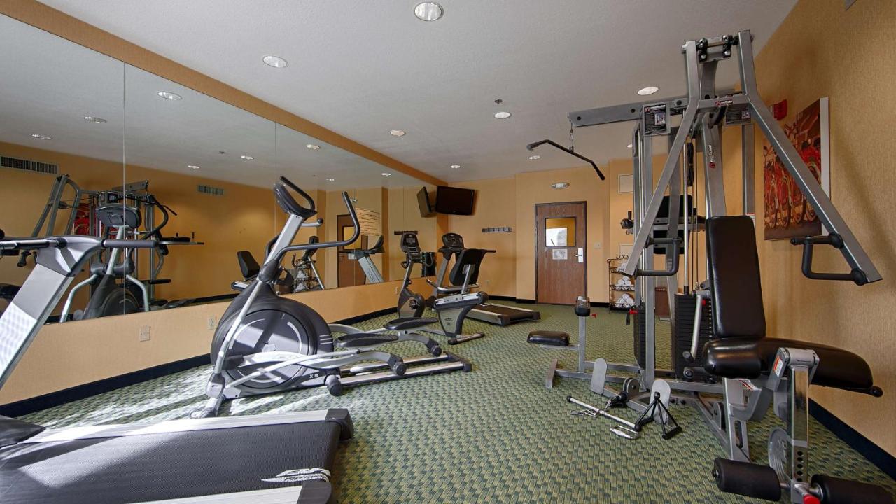 | Best Western Plus Fresno Inn