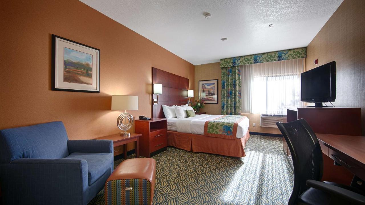 | Best Western Plus Fresno Inn