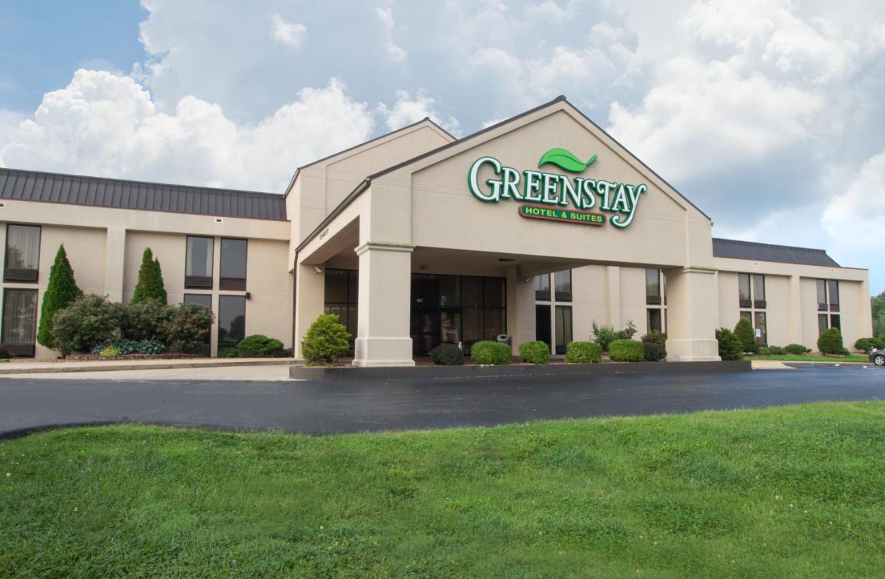 | Greenstay Hotel & Suites Central