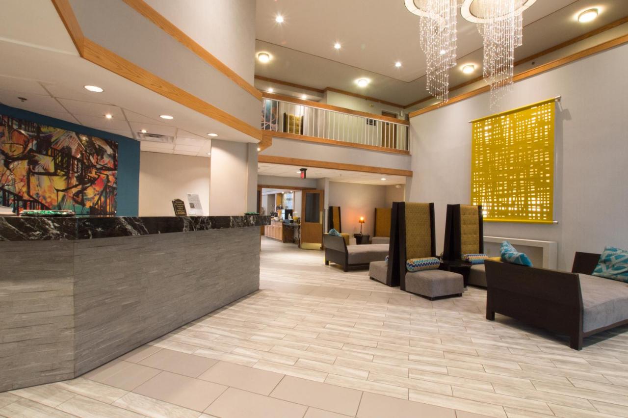 | Greenstay Hotel & Suites Central
