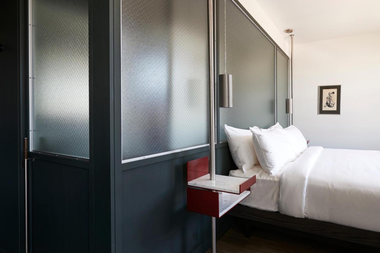 Queen Room at The Robey, Chicago, a Member of Design Hotels