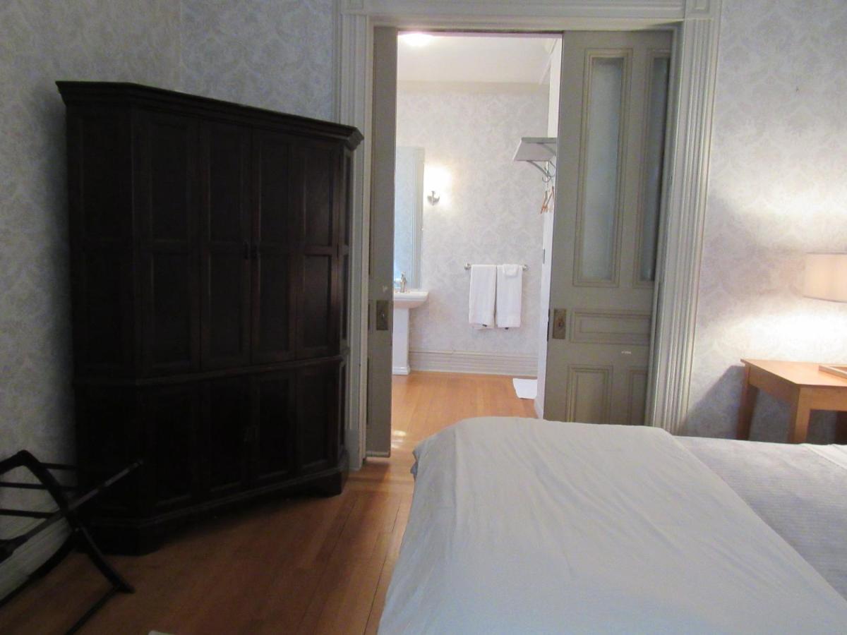 | Washington Park Inn