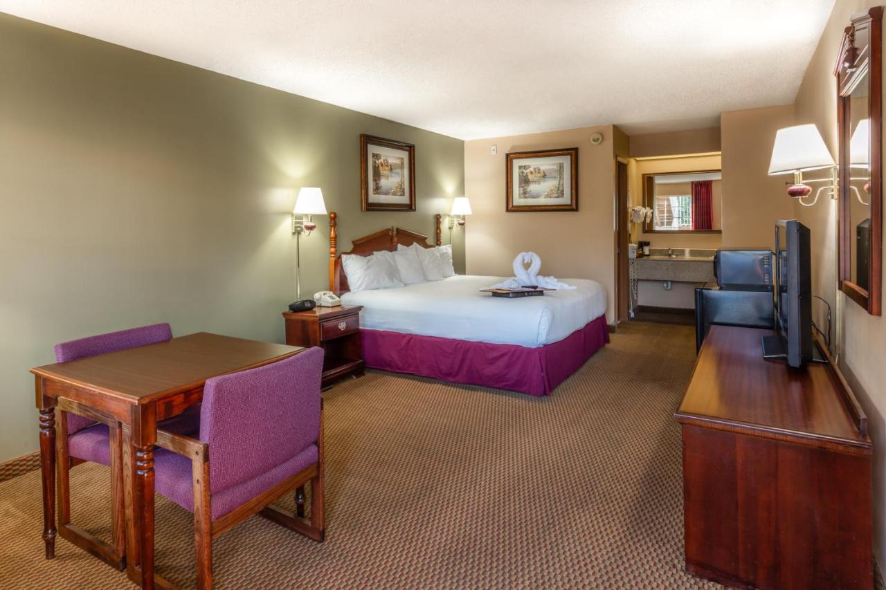 | Angel Inn - Central