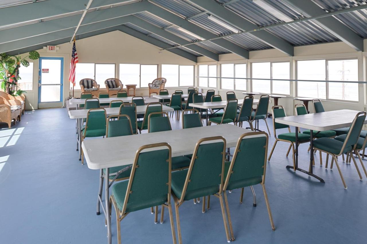  | Edgewater Inn and Suites